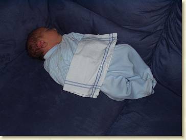 20040923-01 Op de bank in slaap gevallen